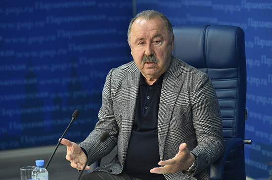 Газзаев прокомментировал возможность отмены чемпионатов Европы из-за коронавируса