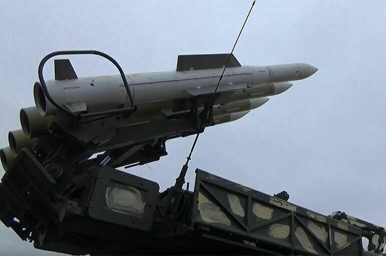 В Брянской области сбиты четыре украинские ракеты