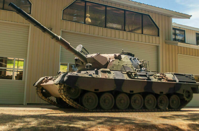 Кабмин ФРГ выдал разрешение на экспорт танков Leopard 1 Украине