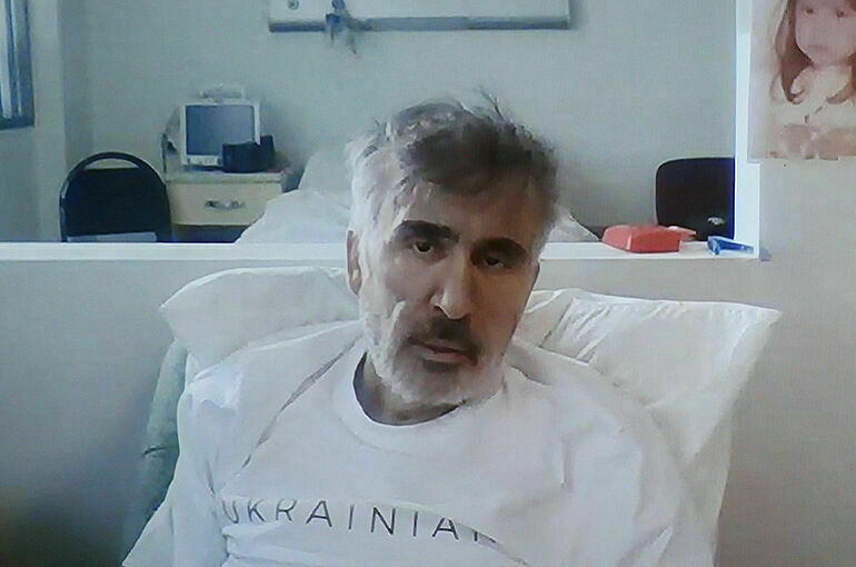 Суд в Грузии отказался освобождать Саакашвили по состоянию здоровья
