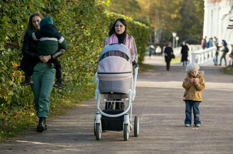 В отпуске по уходу за ребенком можно будет получить новую профессию