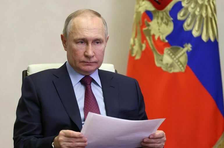 Путин допустил, что Залужный может находиться за границей Украины