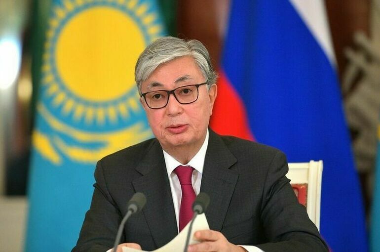 В Казахстане приняли закон о блогерах