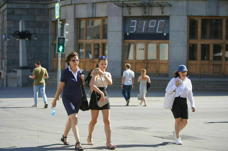 Жителям Москвы пообещали новый виток тропической жары