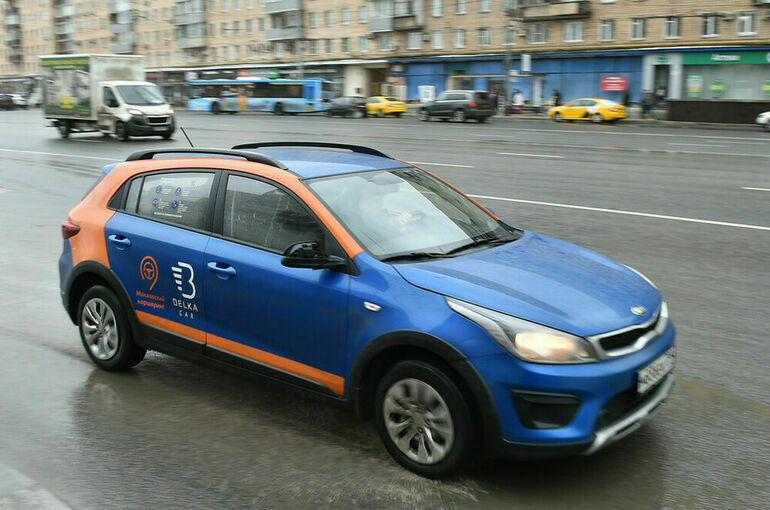 В Москве ребенок в машине каршеринга укололся о шприц
