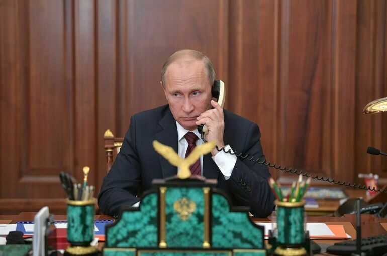 Путин провел телефонные переговоры с премьером Индии