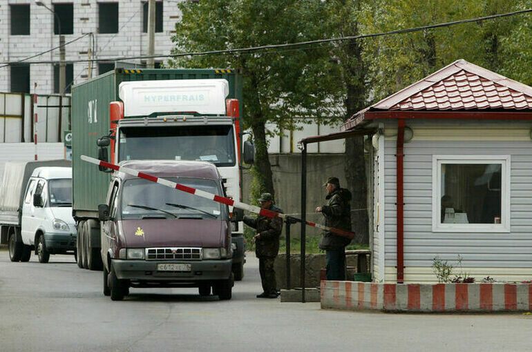 Резервирование грузоперевозчиками даты пересечения госграницы хотят отложить