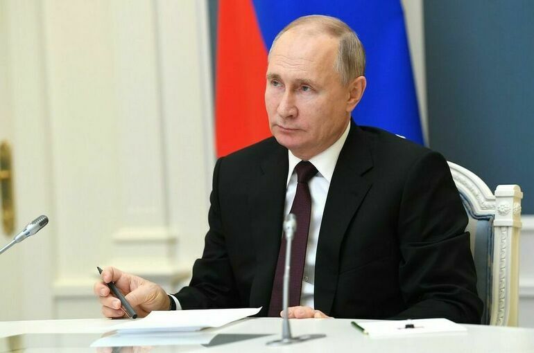 Путин заявил, что Россию обманывали гуманитарным характером зерновой сделки