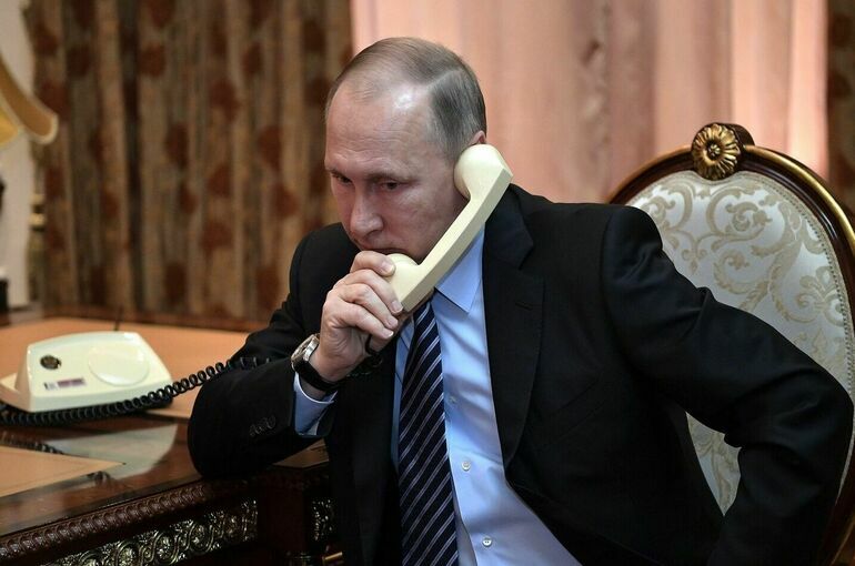 Путин поговорил по телефону с Пашиняном о ситуации в Карабахе