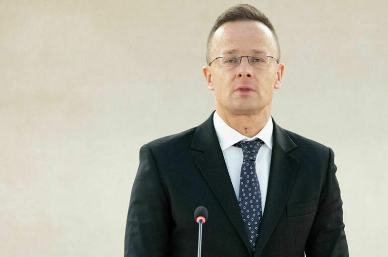 Глава МИД Венгрии: Прием Украины в НАТО приведет к третьей мировой войне