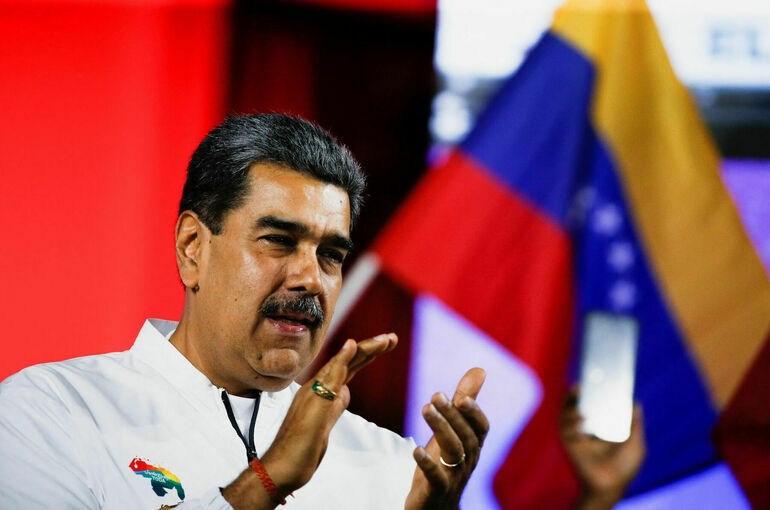 Мадуро объявил 24-м штатом Венесуэлы часть соседней Гайаны 