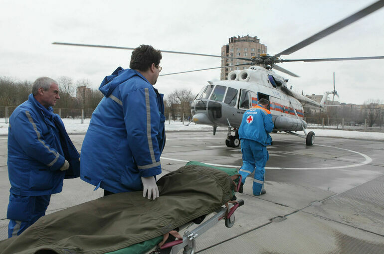 Из Брянска в Москву доставят двух детей, пострадавших при стрельбе в школе