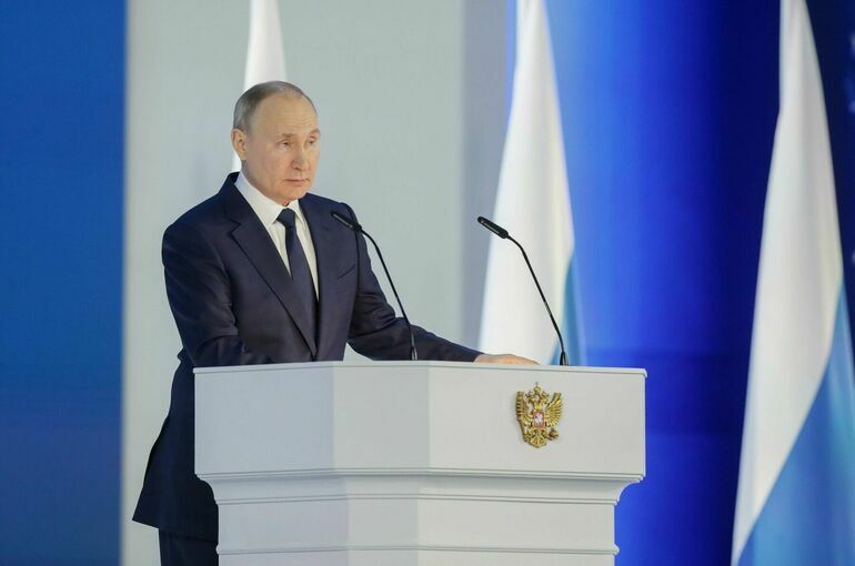 Президент: Стоящие перед РФ задачи требуют сплочения всех патриотических сил