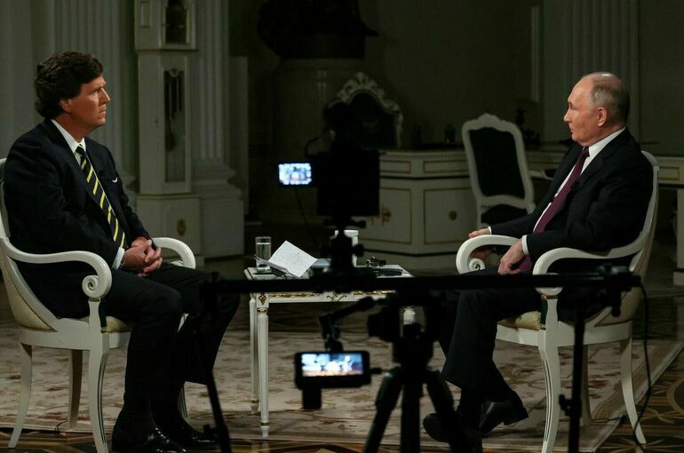 Песков рассказал о подготовке интервью Путина Карлсону