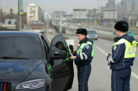 Автоэксперт поддержал смягчение требований к тонировке машин