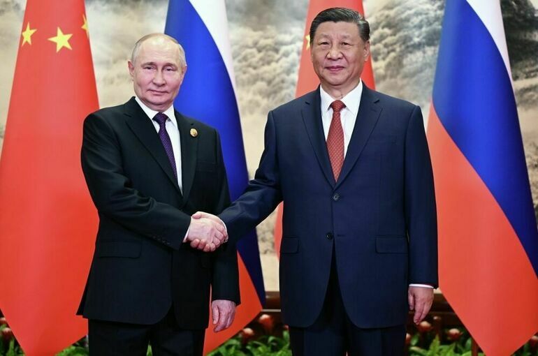 Путин и Си Цзиньпин проводят переговоры в Пекине