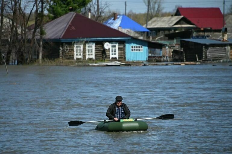 В Омской области ввели режим ЧС федерального уровня из-за паводков