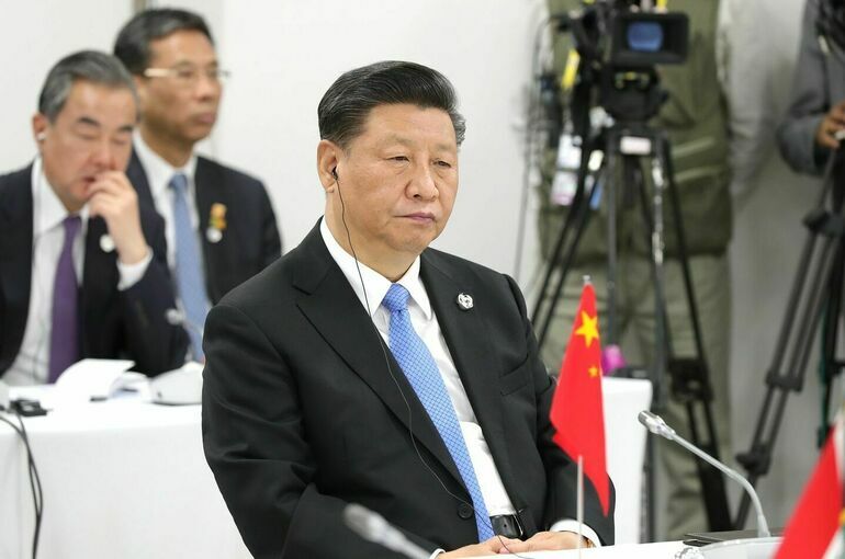 Си Цзиньпин выразил соболезнования в связи с гибелью президента Ирана
