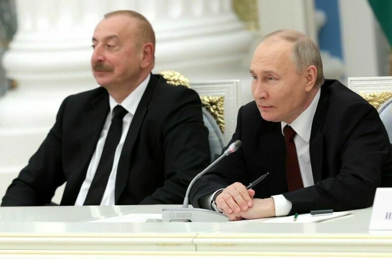 Путин рассказал, что Алиев поддерживает изучение русского языка в Азербайджане