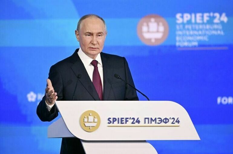 Путин поручил предусмотреть налоговый вычет для групп компаний