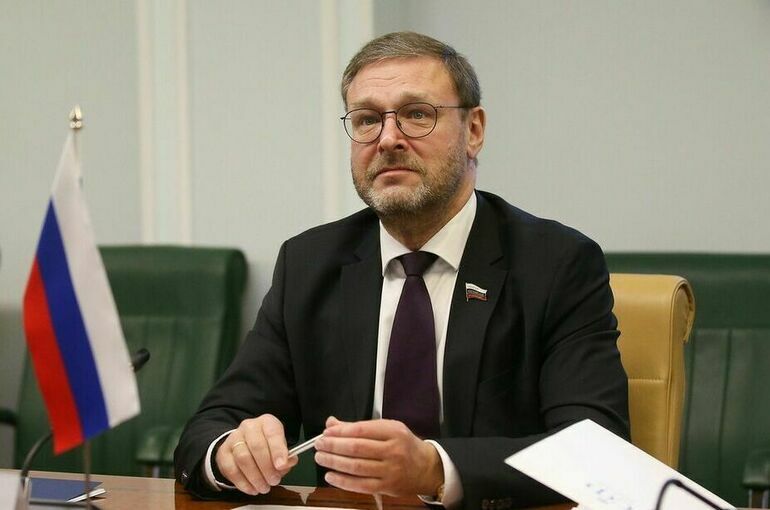 Сенатор Косачев назвал сенсацией роспуск Макроном Национального собрания