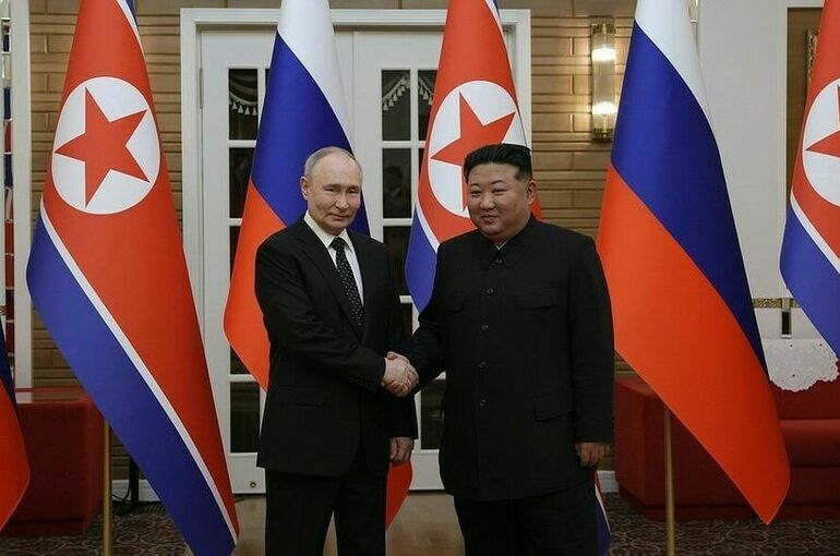 Путин и Ким Чен Ын проводят переговоры в узком составе