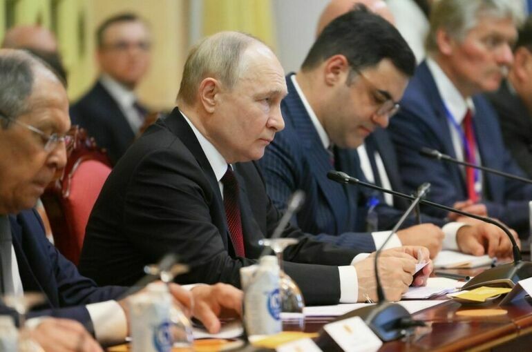 Путин: Компании РФ готовы к проектам по производству СПГ вместе с Вьетнамом