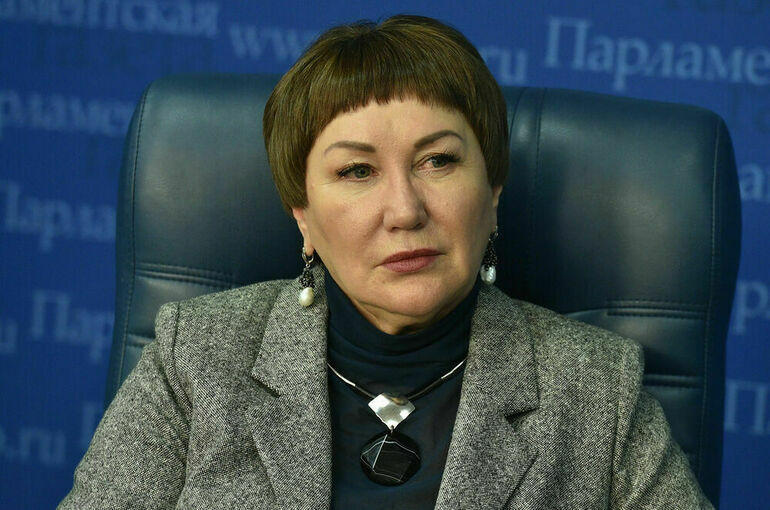Сенатор Перминова рассказала, когда повысят пенсии работающим пенсионерам