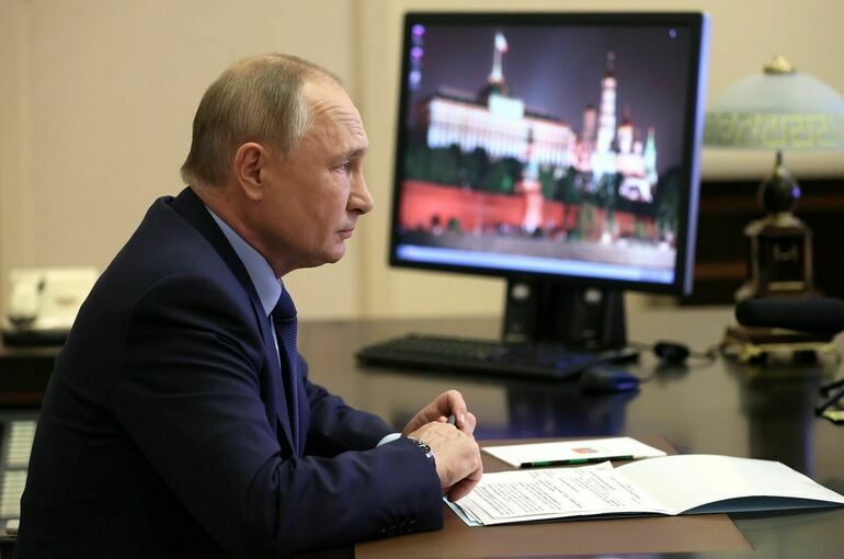 Путин находится в постоянном контакте с соцблоком после удара по Севастополю
