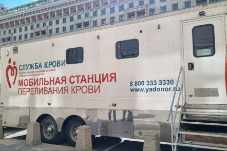 Депутаты Госдумы сдали кровь для пострадавших от терактов