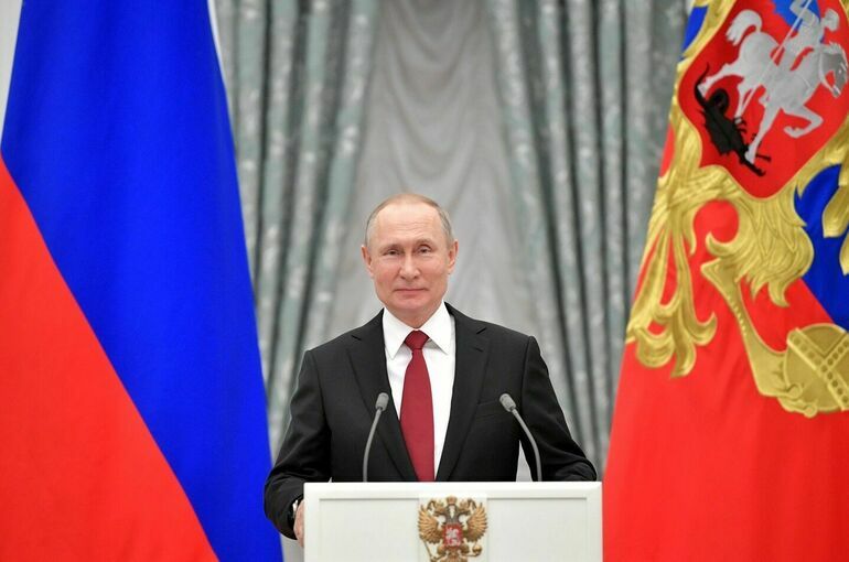 Путин пожелал российским выпускникам выдающихся достижений и побед