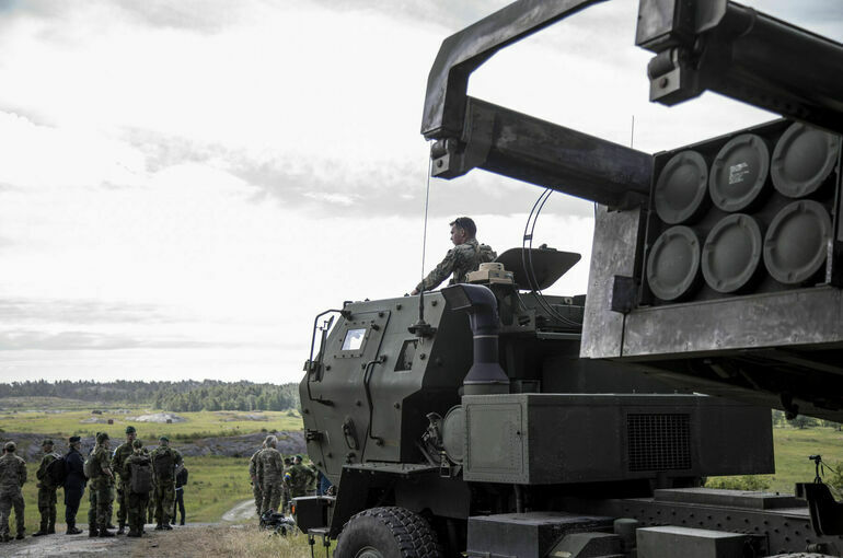 США поставят Украине новую партию артиллерии и снарядов для HIMARS