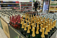 В России выпускают все больше водки, виски и шампанского