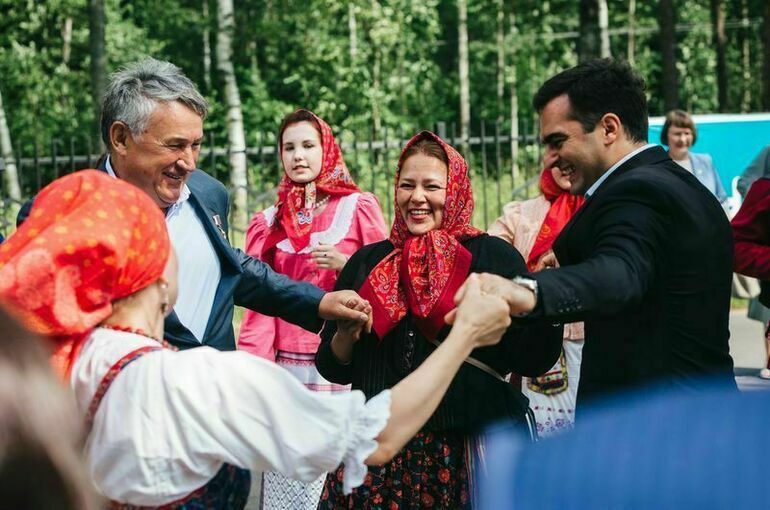 Сенатор Воробьев поучаствовал в открытии фестиваля «Наследники традиций»