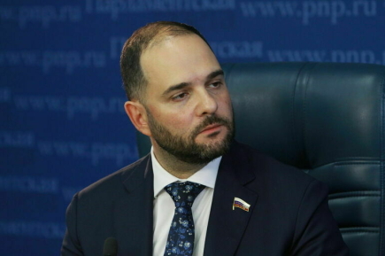 Депутат Мажуга рассказал, что нужно изменить в пересдаче ЕГЭ