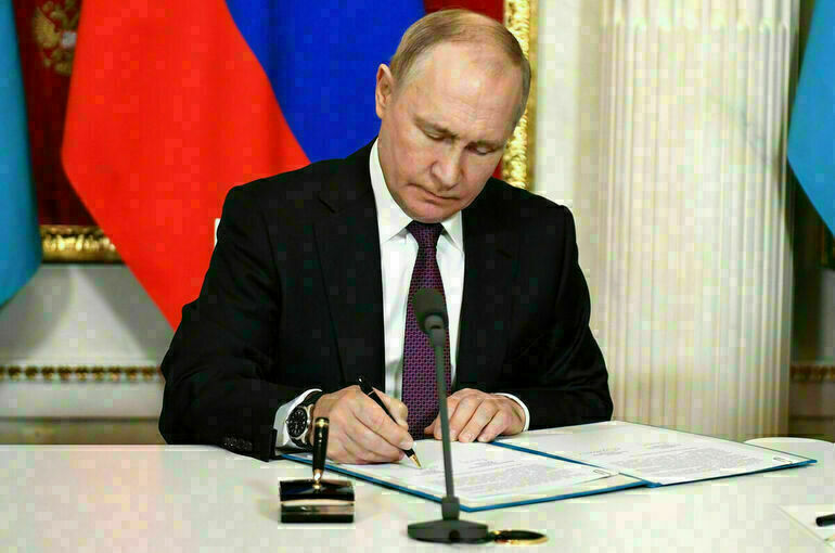 Какие законы подписал Путин 8 июля  