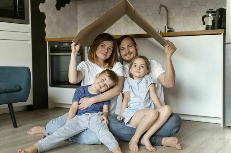 Семейную ипотеку продлили до 2030 года