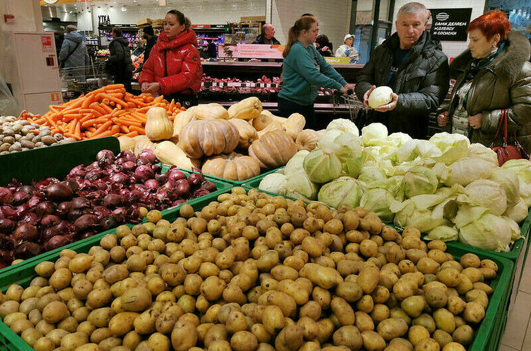 Сенаторы направят в кабмин рекомендации по повышению качества продуктов