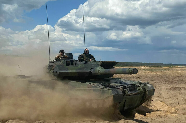 Испания направила Украине 10 танков Leopard