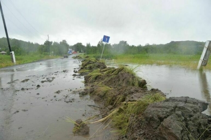Участок дороги Миасс — Карабаш — Кыштым затопило из-за прорыва дамбы