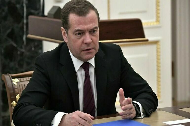 Медведев: В результате обмена заключенными на Запад отправились предатели России