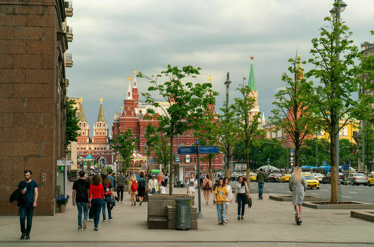 Собянин объяснил, зачем в Москве бесконечно копают тротуары