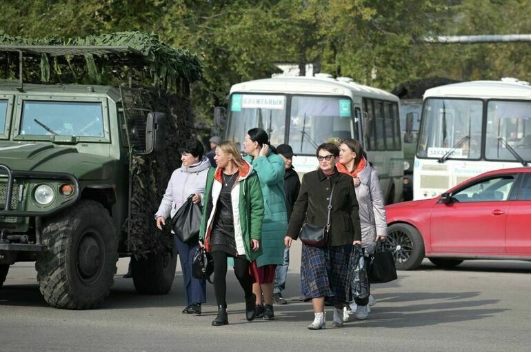 В Луганске проводят эвакуацию жителей домов в зоне удара ВСУ