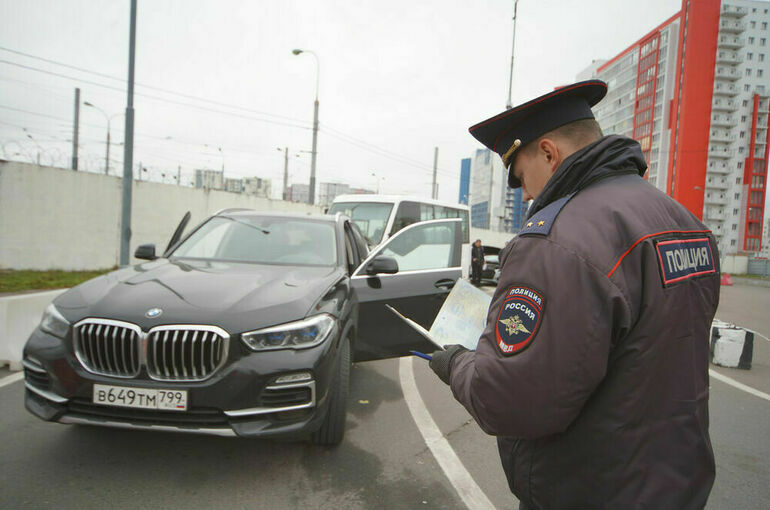 Депутат Самылин попросил Колокольцева разрешить онлайн-регистрацию автомобилей