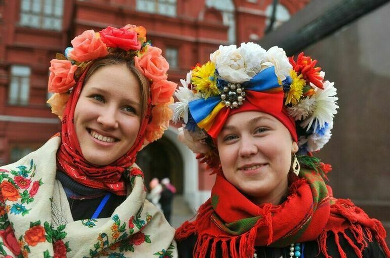 Куда сходить в День народного единства в Москве и Санкт-Петербурге