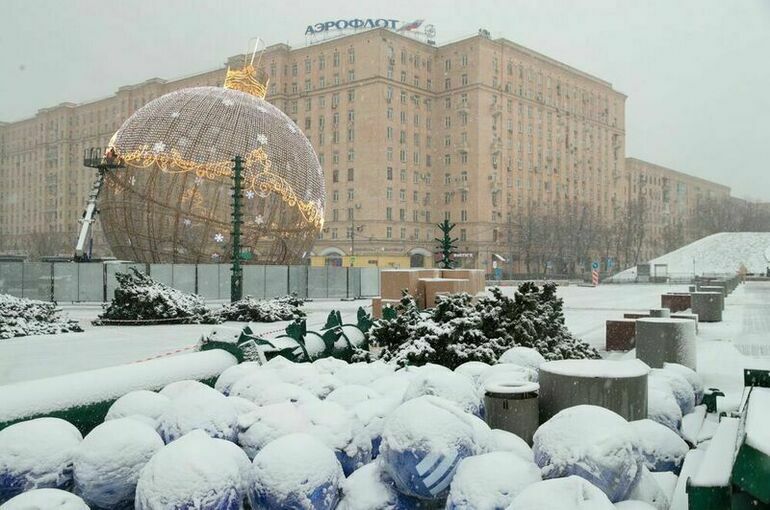 Москвичам пообещали снежные выходные 