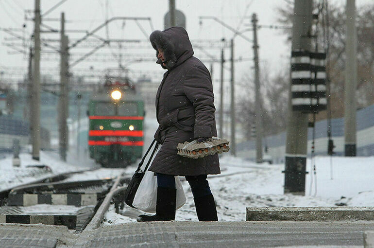 Комитет Госдумы одобрил штрафы за переход железной дороги на «красный свет»