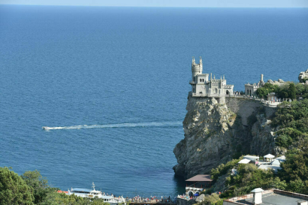 Мазут с потерпевших крушение танкеров достиг побережья Крыма