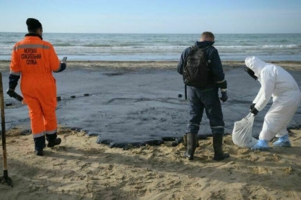 В Кубанском Заксобрании рассказали, как разлив мазута повлияет на туристический сезон